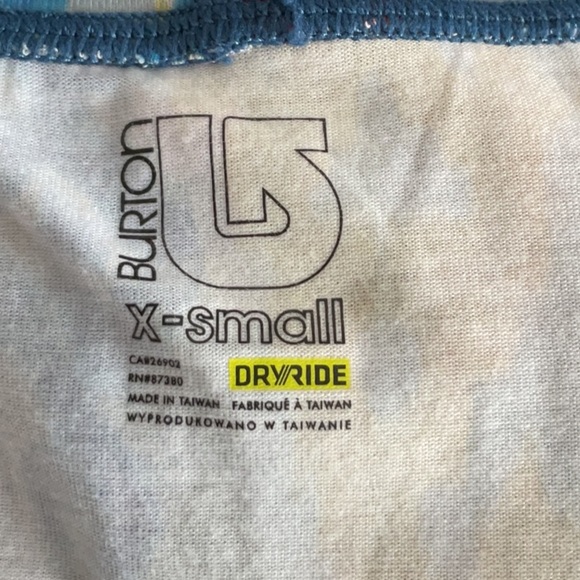 Burton Midweight Base layer Long neck shirt women's size XS - Picture 5 of 6